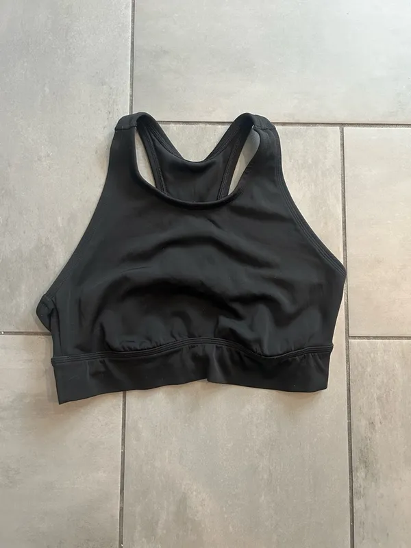 Aerie Chill Play Move Sports Bra in Black - Image 2