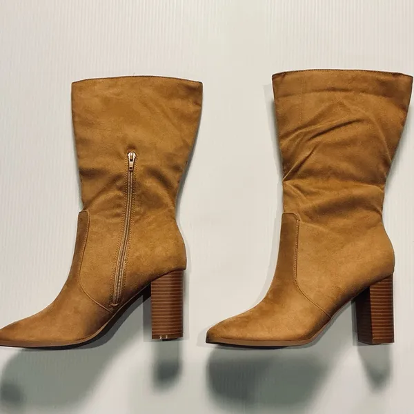 Tan Faux Suede Women's Boots Size 8 1/2 - Image 2
