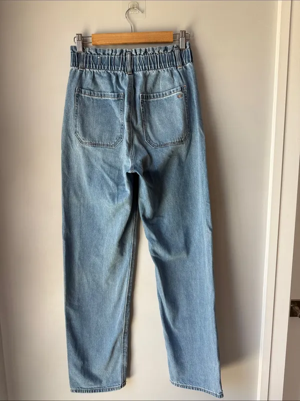 American Eagle Baggy Jeans Size 6 - Image 2