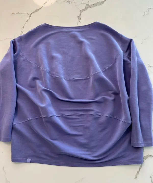 Lululemon Back In Motion Longsleeve - Image 4