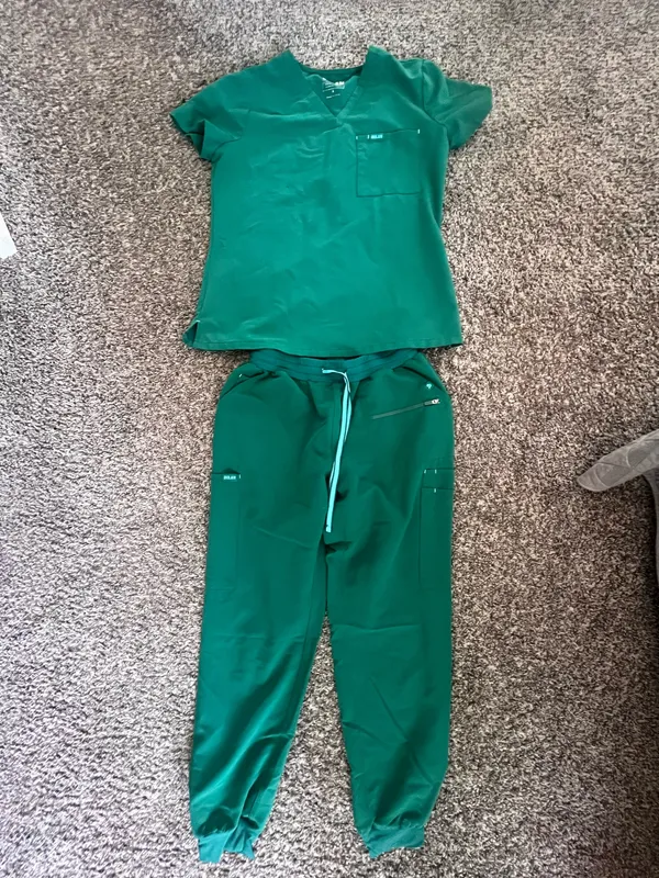 Dolan Scrub Set Green (curve fit, small) - Image 3