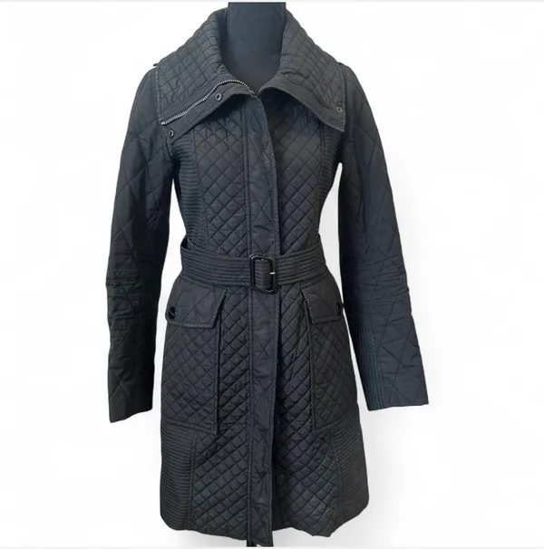 Burberry Black Quilted belted trench coat size 4 - Image 2