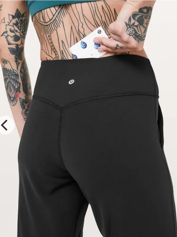 Lululemon Align Joggers Black - Image 5