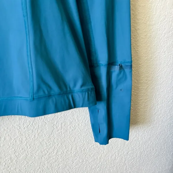 Lululemon Half Zip Pullover 12 - Image 4