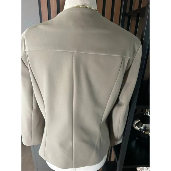 Express tan blazer size 12 short style office wear stylish office blazer - Image 3