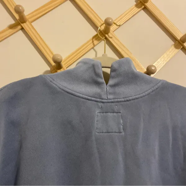 Abercrombie and Fitch Soft Max Essentials Pullover size Medium - Image 7