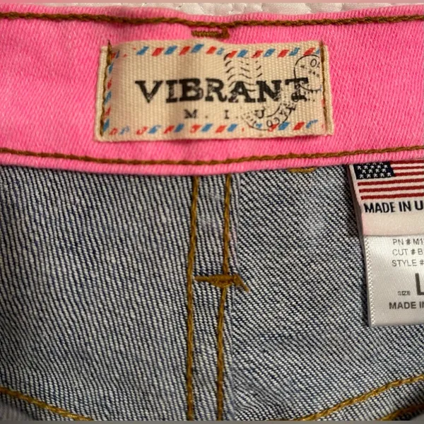 Vibrant m.i.u. Shorts. Pink waistband stretch. Size L - Image 3
