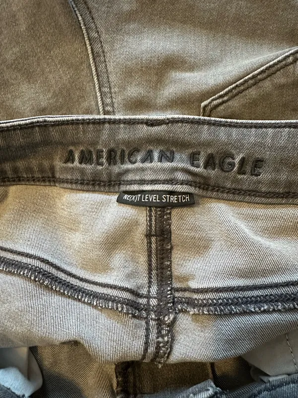 American Eagle Jeans Outfitters - Image 6