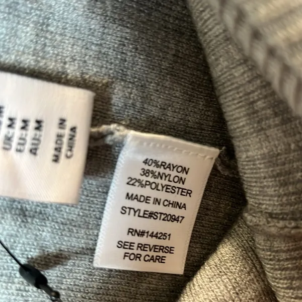 Gray Sweater Pants Comfy Ribbed New Size M - Image 9