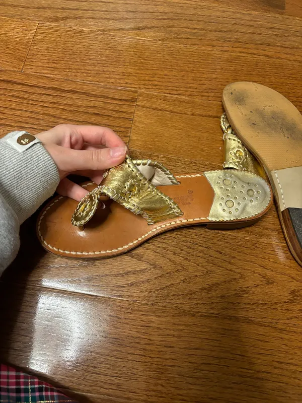 Jack Rogers Gold Sandals Metallic size 6 - Image 6