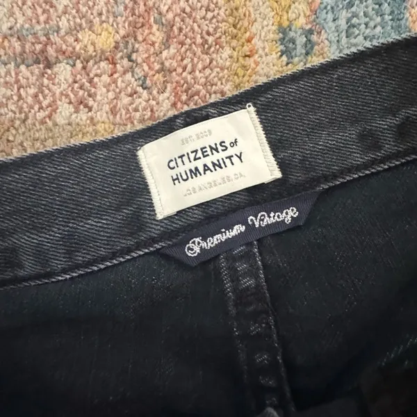 Citizens of Humanity Annabelle Short in washed black 26 - Image 5