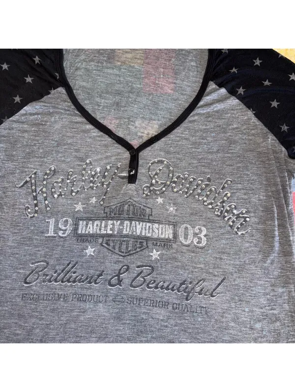 Harley-Davidson Woman’s XL Rhinestone Raglan Henley Top Gray Black Star Sleeves - Image 2