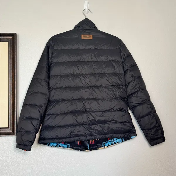Pendleton Bitterroot Reversible Down Puffer Jacket Size Medium - Image 6