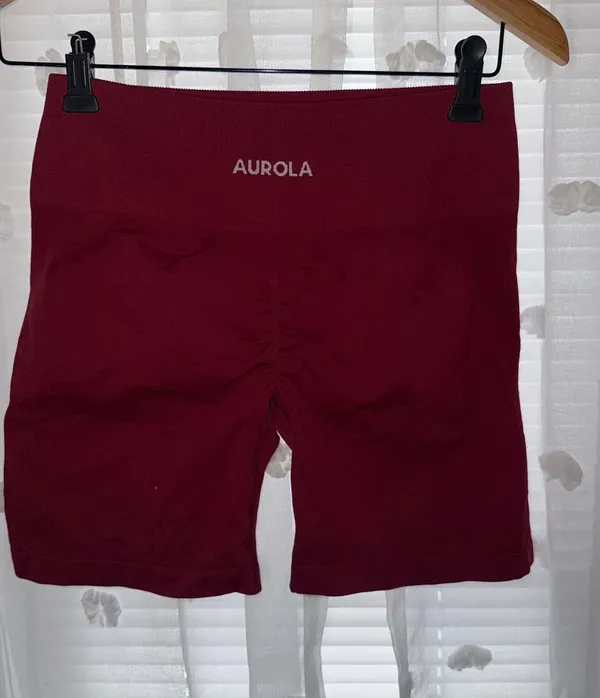 Red aurola work out booty scrunch shorts - Image 2