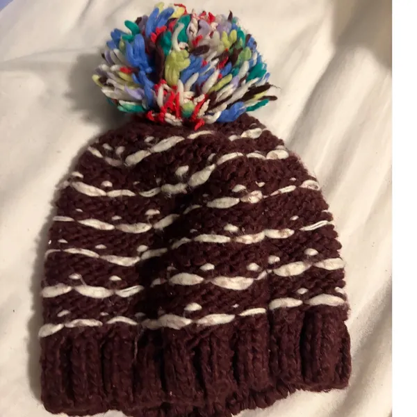 Aerie Beanie Chunky Knit Burgundy Multi Pom Pom One Size - Image 5