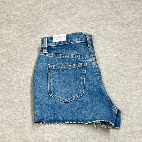 Pink Victoria's‎ Secret High Waisted Cut Off Denim Shorts Blue Size 26 NWT - Image 2