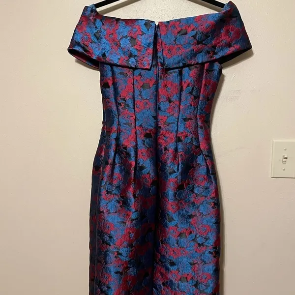 Slate & Willow Off The Shoulder‎ Floral Dress - Image 8