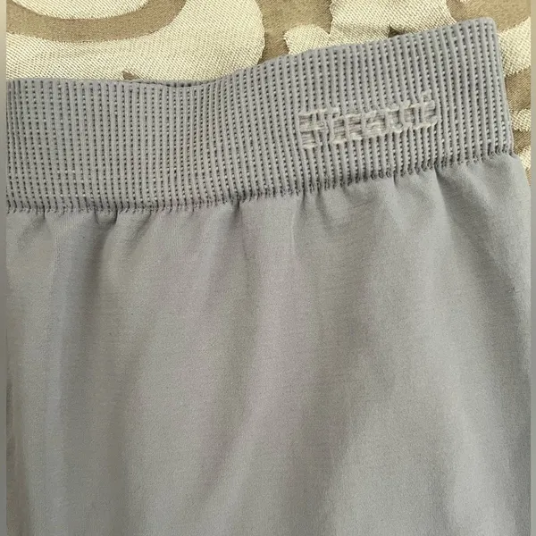 FITATTI compression leggings for workouts size M/L Curvy fit. - Image 3