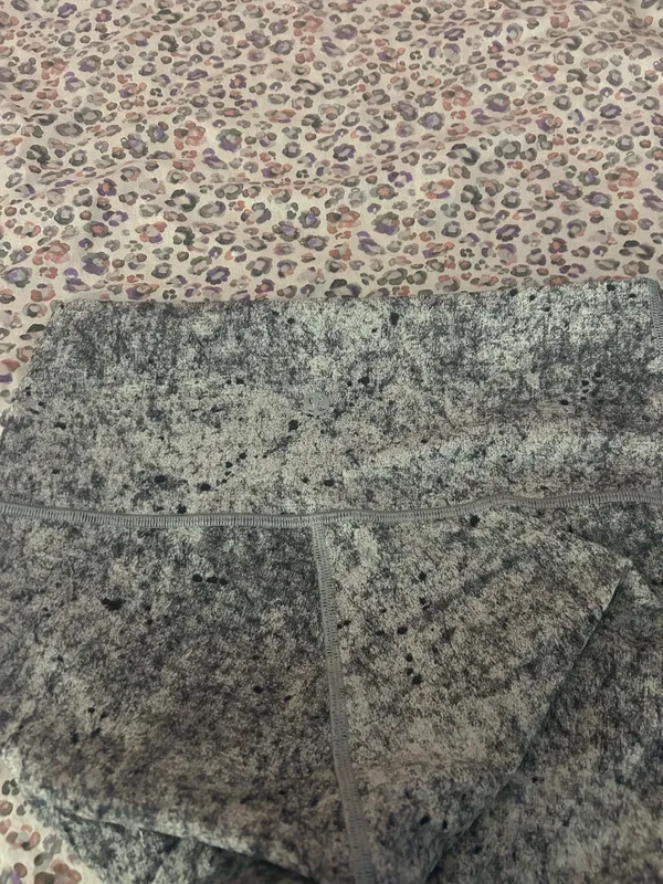 Lululemon Speckled Grey Leggings Motivate Heather Black Ankle Length 6 - Image 2