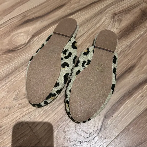 Printfresh leopard spot tufted slippers size 8 - Image 5
