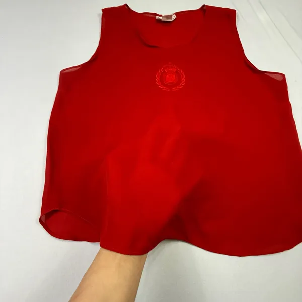Diamond's U.S.A. Red Sleeveless Crest Embroidered Sheer Top Size Medium - Image 8