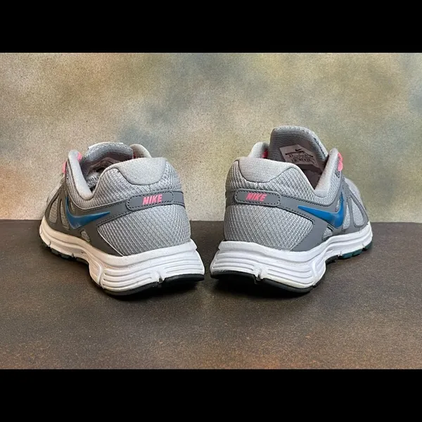 Nike Revolution 2 Women’s Running Shoes Size 9.5M - Image 6