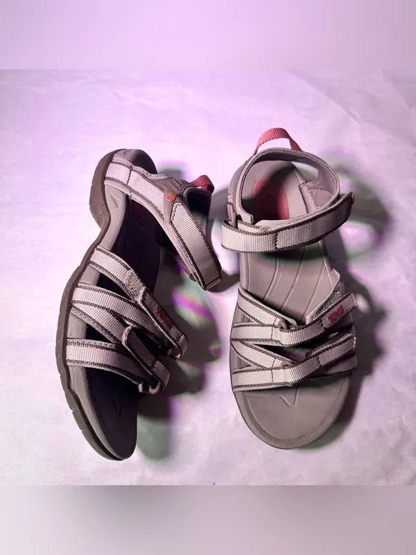 Teva Women's Gray and Pink Strappy Outdoor Sandals - Image 5