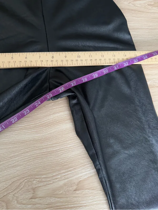 COMMANDO Medium FAUX LEATHER CROP FLARE LEGGING BLACK Office Career - Image 6