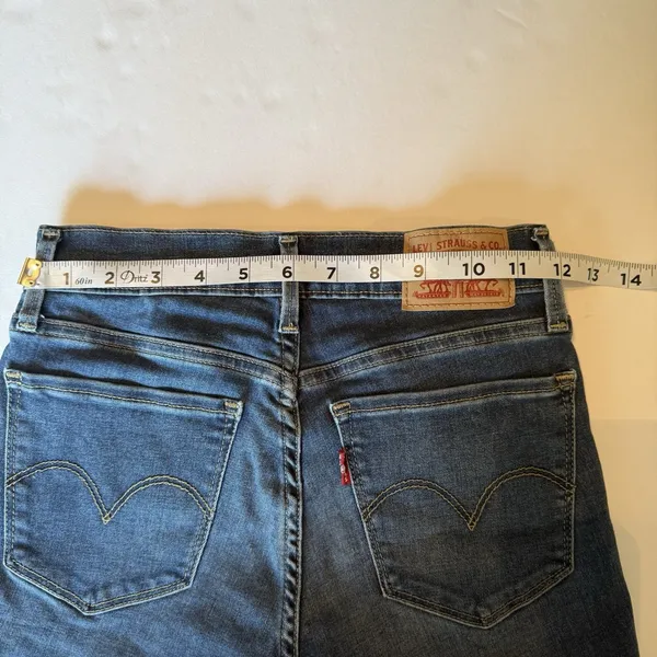 Levi's Cutoff Shorts Sz 25 710 Super Skinny Blue Medium Wash Tight‎ Hottie Sexy - Image 6