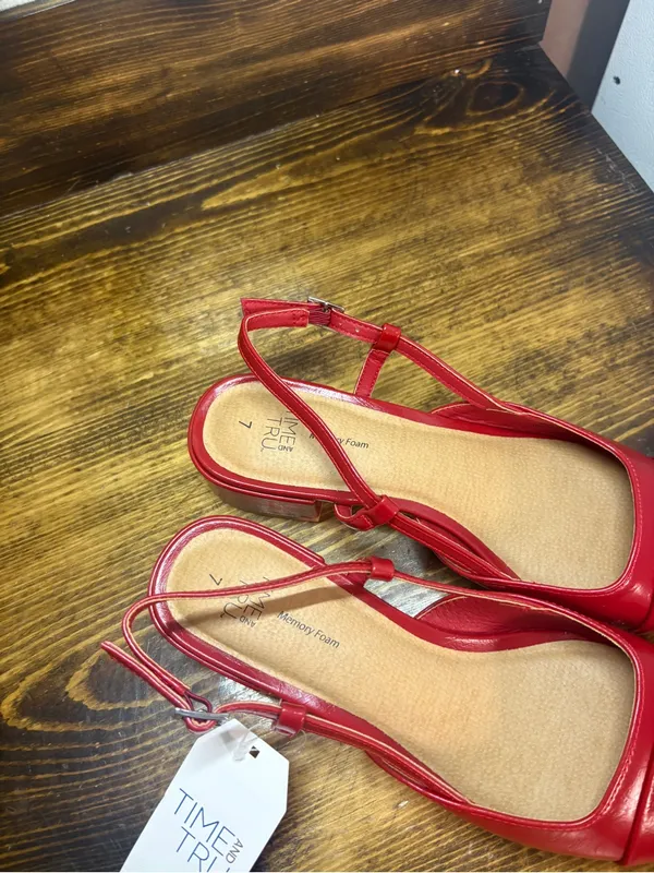 Time And Tru Red Sling Back Flats Size 7 - Image 5