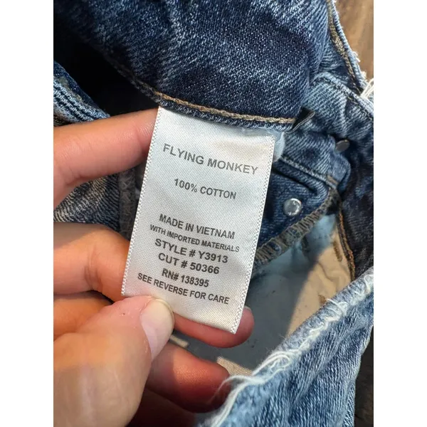 Vervet NWT Flying Monkey distressed jeans - Image 4