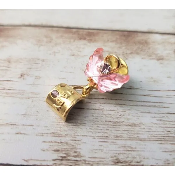 Pin / Brooch Gold Tone Angel with Pink Wings Carrying "Baby" Carrier - Image 2