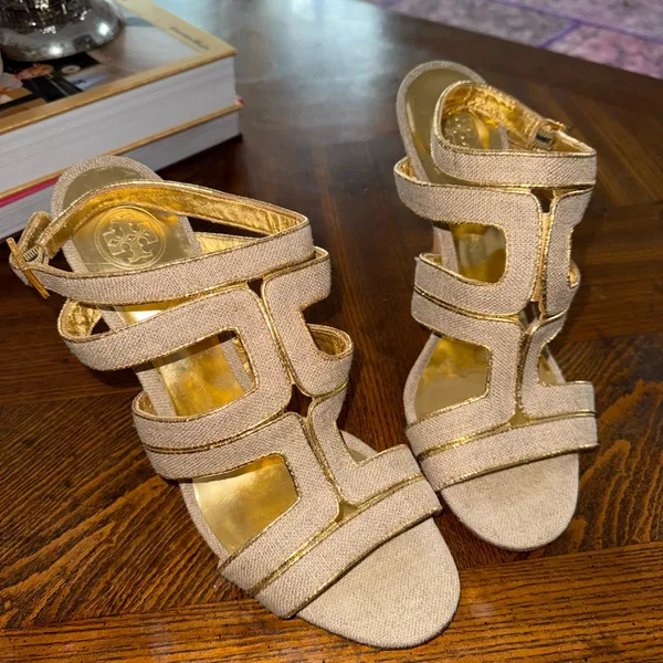 Tory Burch Metallic Gold and Tan Heels 10 1/5 - Image 2