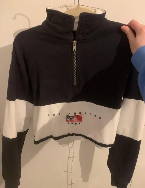 Brandy Melville Cropped Zip Up - Image 2