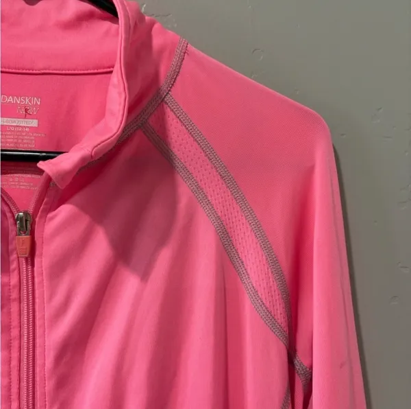 Danskin Now Neon Pink Zip Up - Image 3
