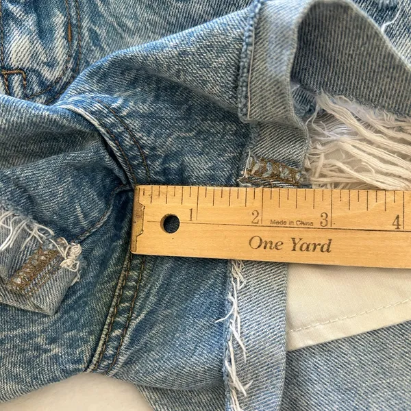American Eagle Outfitters Light Blue Distressed Denim Shorts - Image 10