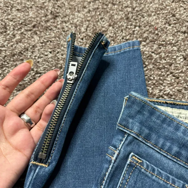 Levi Skinny Jeans  - Image 3