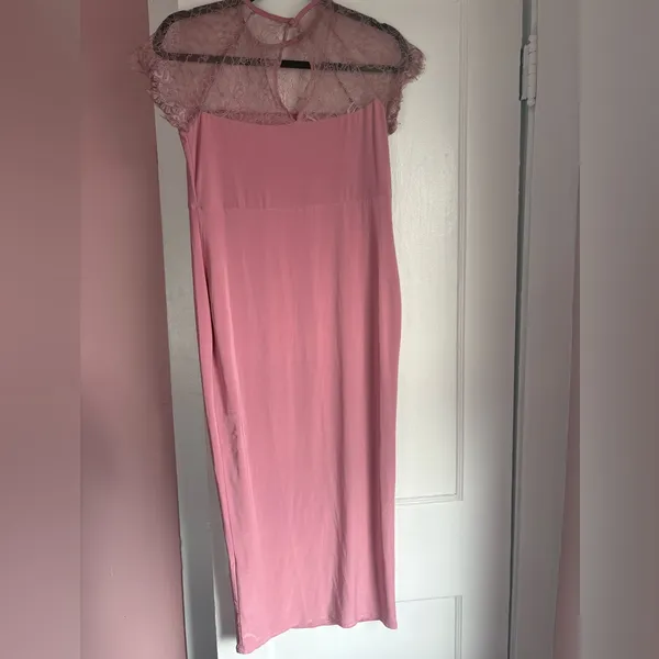 ASOS Pink Lace Yoke Bodycon Midi Dress Size 6 - Image 3
