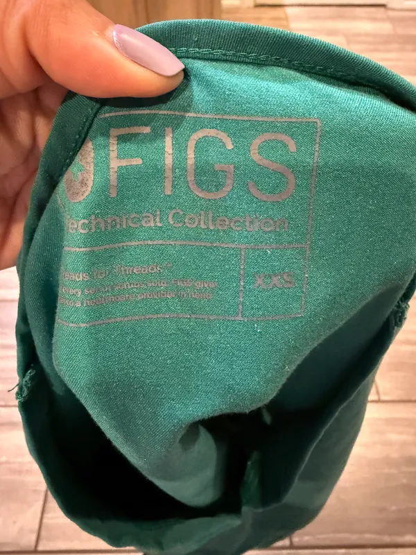 FIGS Sz XXS Scrub Top! No :( - Image 3