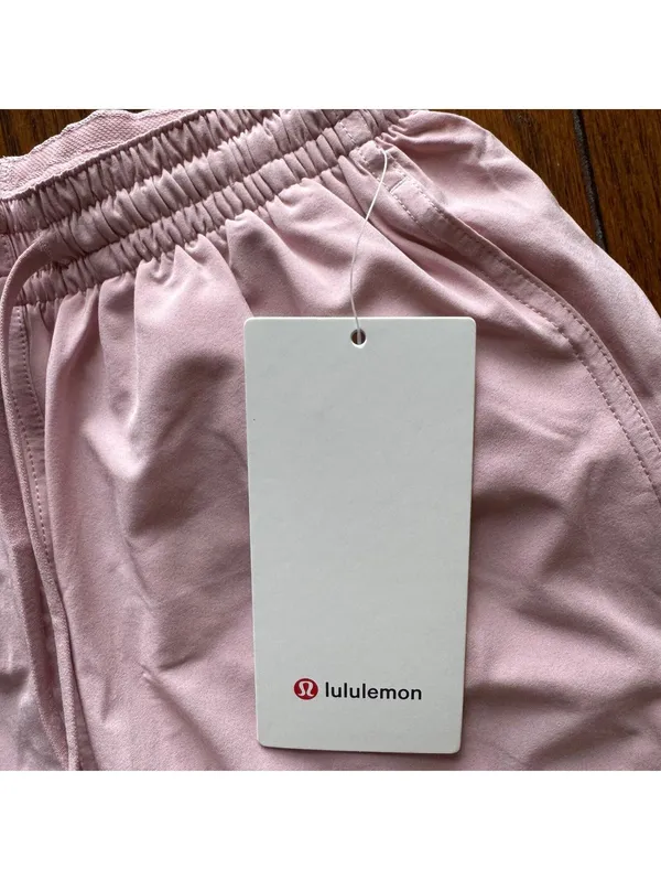 Lululemon Pace Rival Short High Rise 3” Pink Haze Size 2 NWT - Image 4