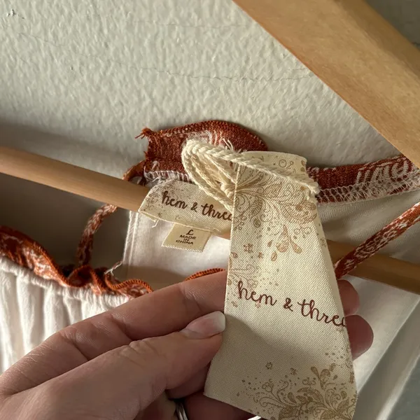 NWT Hem & Thread Cream and Burnt Orange Tiered Sleeveless Dress - Image 4