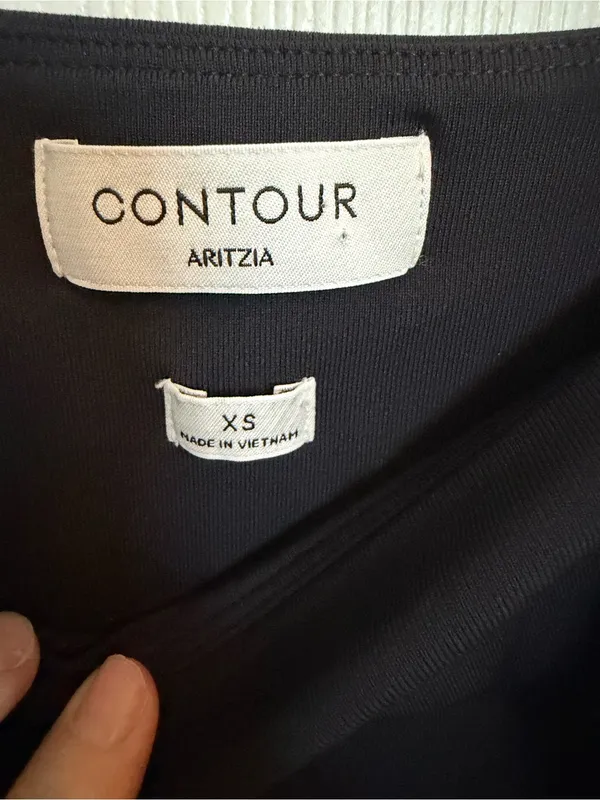 Aritzia Contour Cheeky Black Long Sleeve Square Neck Bodysuit XS - Image 5