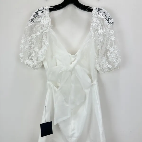 Lulus Charming Potential White Organza Backless Puff Sleeve Mini Dress M NWT - Image 11
