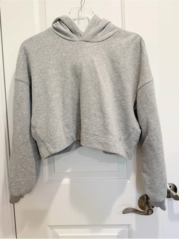 VUORI Sedona Pullover Hoodie Cropped Sweatshirt Light‎ Heather Grey - Image 5