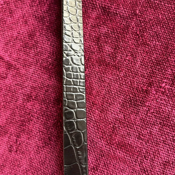 Women's Black Croc-Embossed Leather Belt with Gold Buckle - Image 5