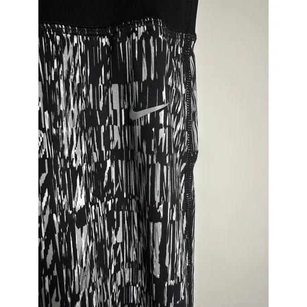 Nike Dri-FIT Womens XL Black White Abstract Print Mesh‎ Running Capri Leggings - Image 3