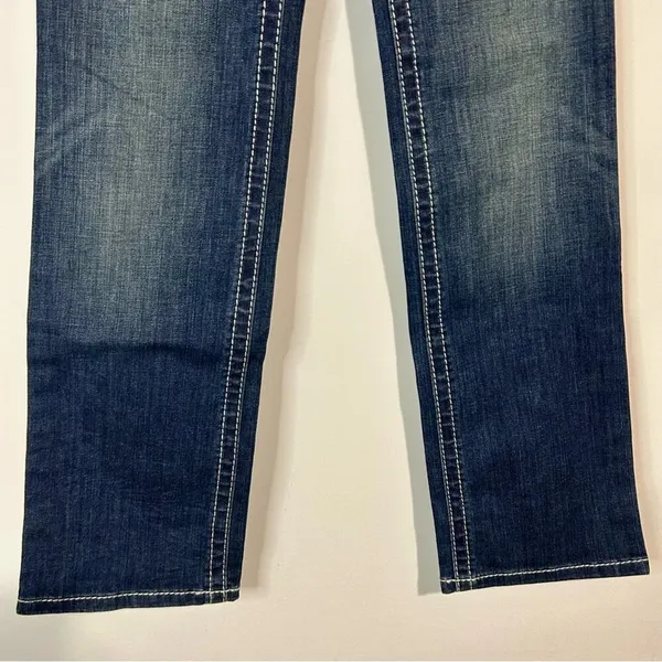 Ariat Women’s REAL Mid Rise Straight Denim Jeans Medium Blue Wash Size 26 R NWT - Image 3