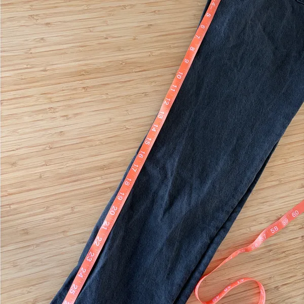 Zara Black High Rise Ankle Length Classic Mom Fit Jeans Size 4/36‎ - Image 4