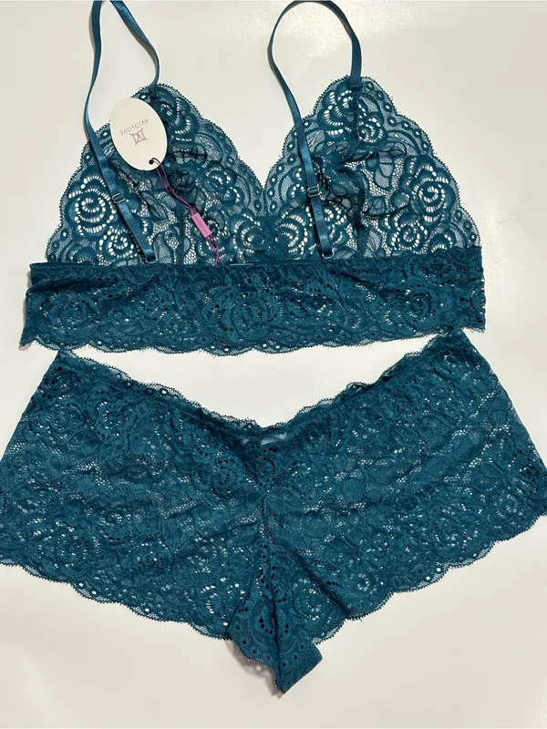 Avidlove Lace Bralette & Boyshort Set in Teal - Image 3