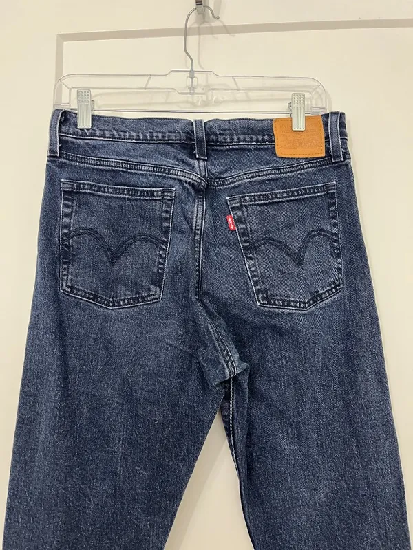 Levi's Size 28 Wedgie High Rise Ankle Jeans Dark Wash Raw Hem - Image 5